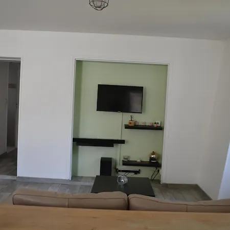 Maison 3 , Terrasse Et Garage à 20 Min De La Rochelle Hébergement de vacances